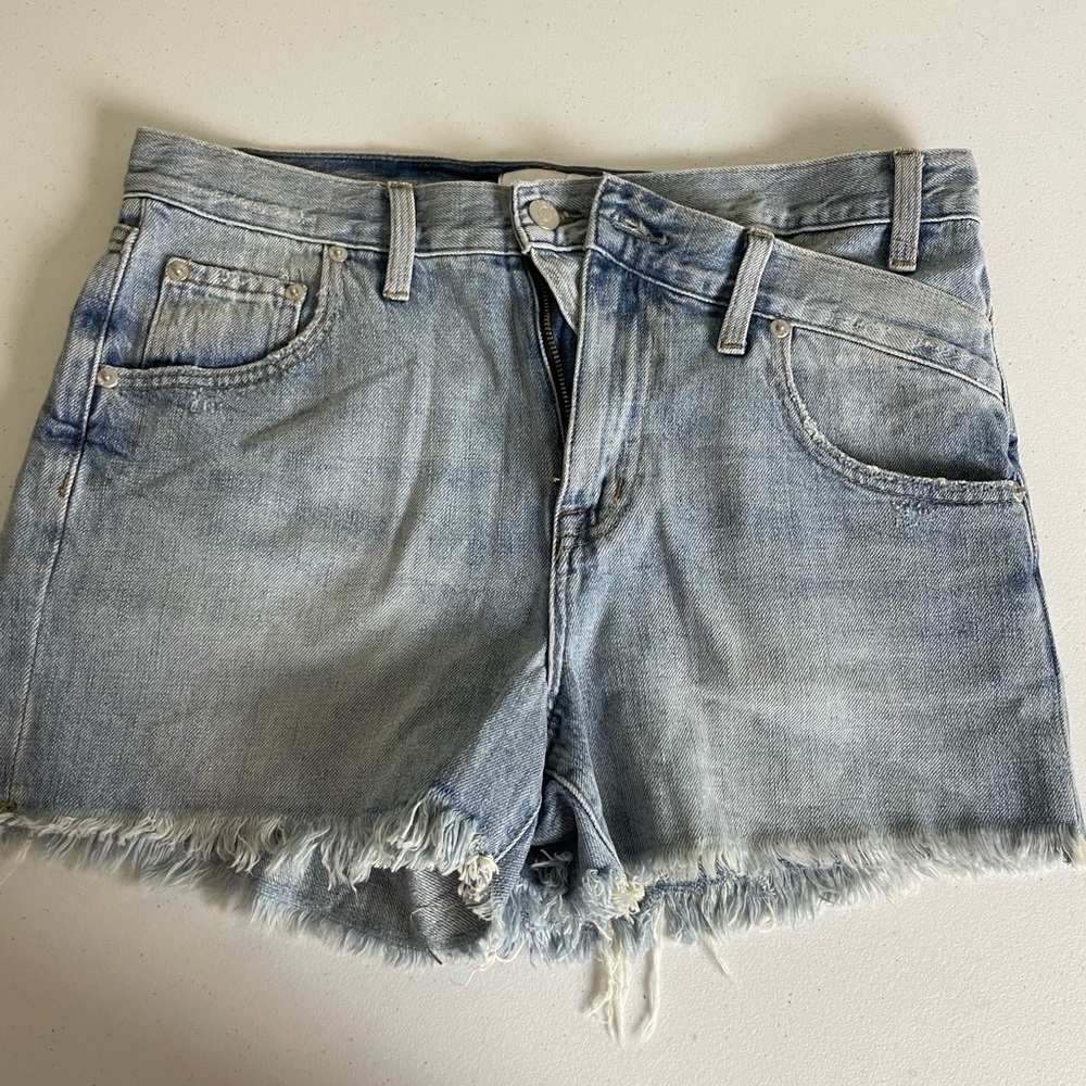Pistola Women’s split front Jean Shorts Size 26 SKU 62